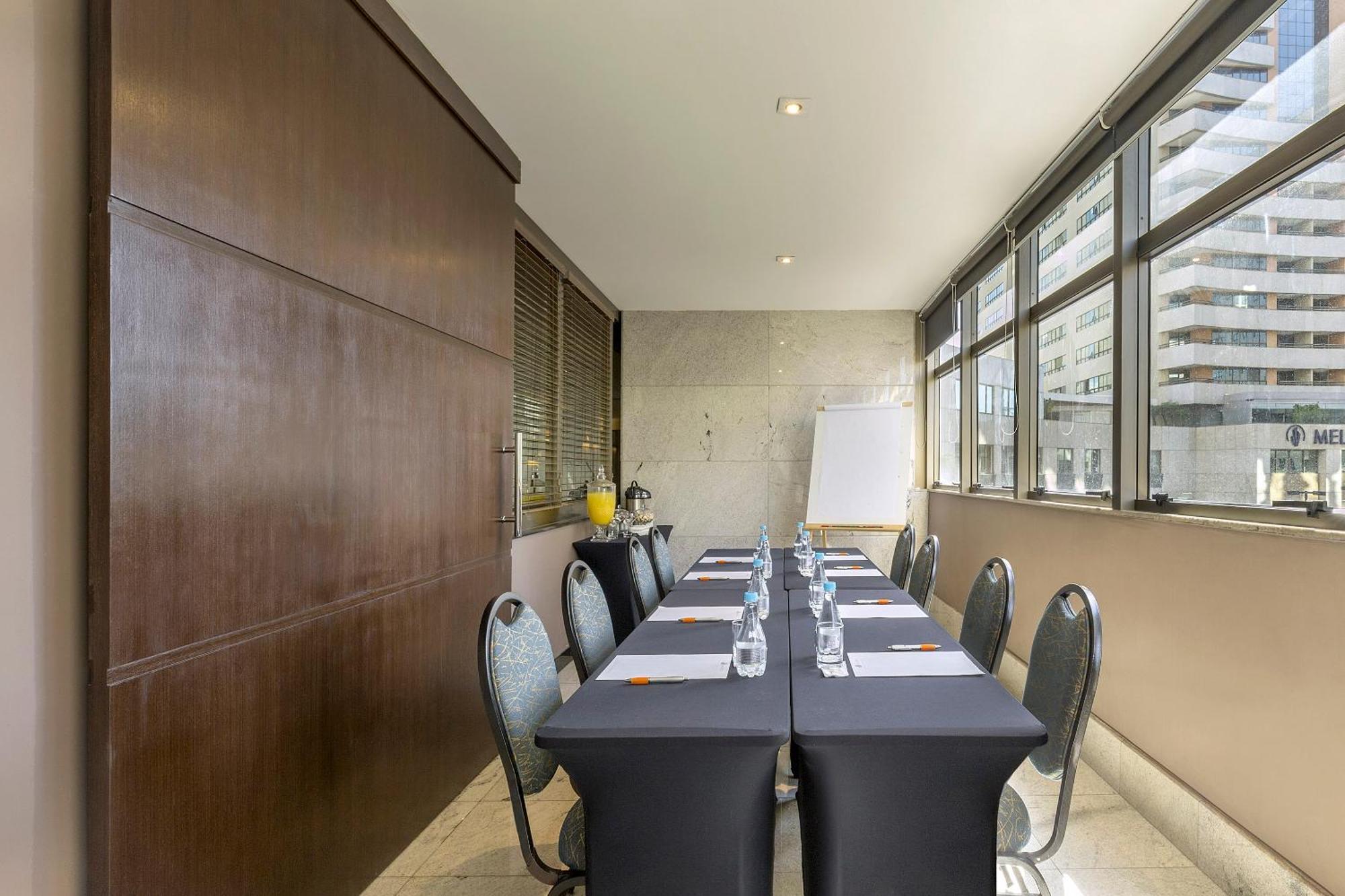 Brasil 21 Suites Affiliated By Melia Бразилия Екстериор снимка